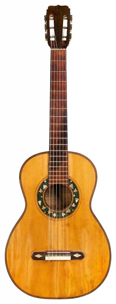 José Ramírez Classical guitar 1897 - The Guitar Database