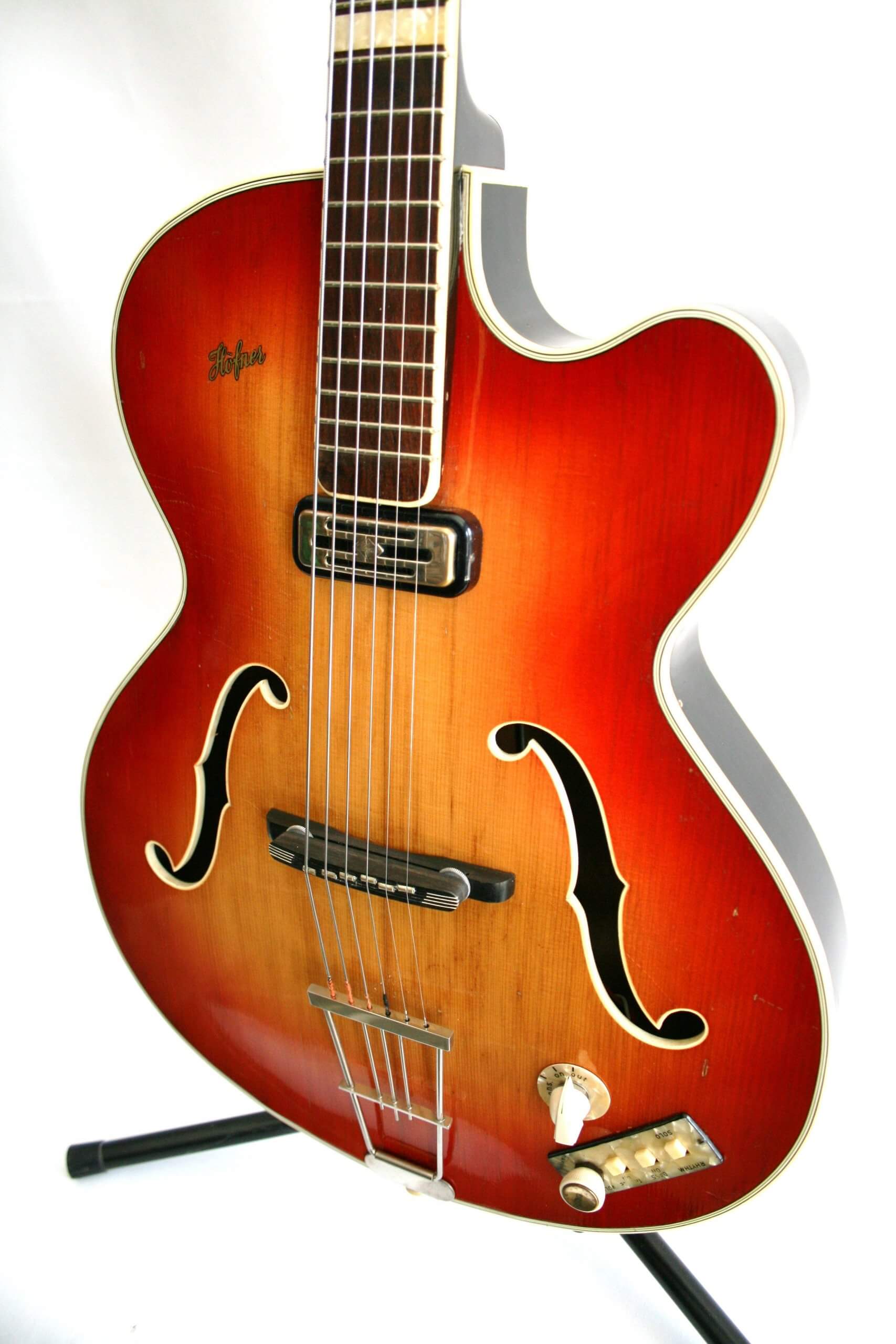 Hofner 4570 deals